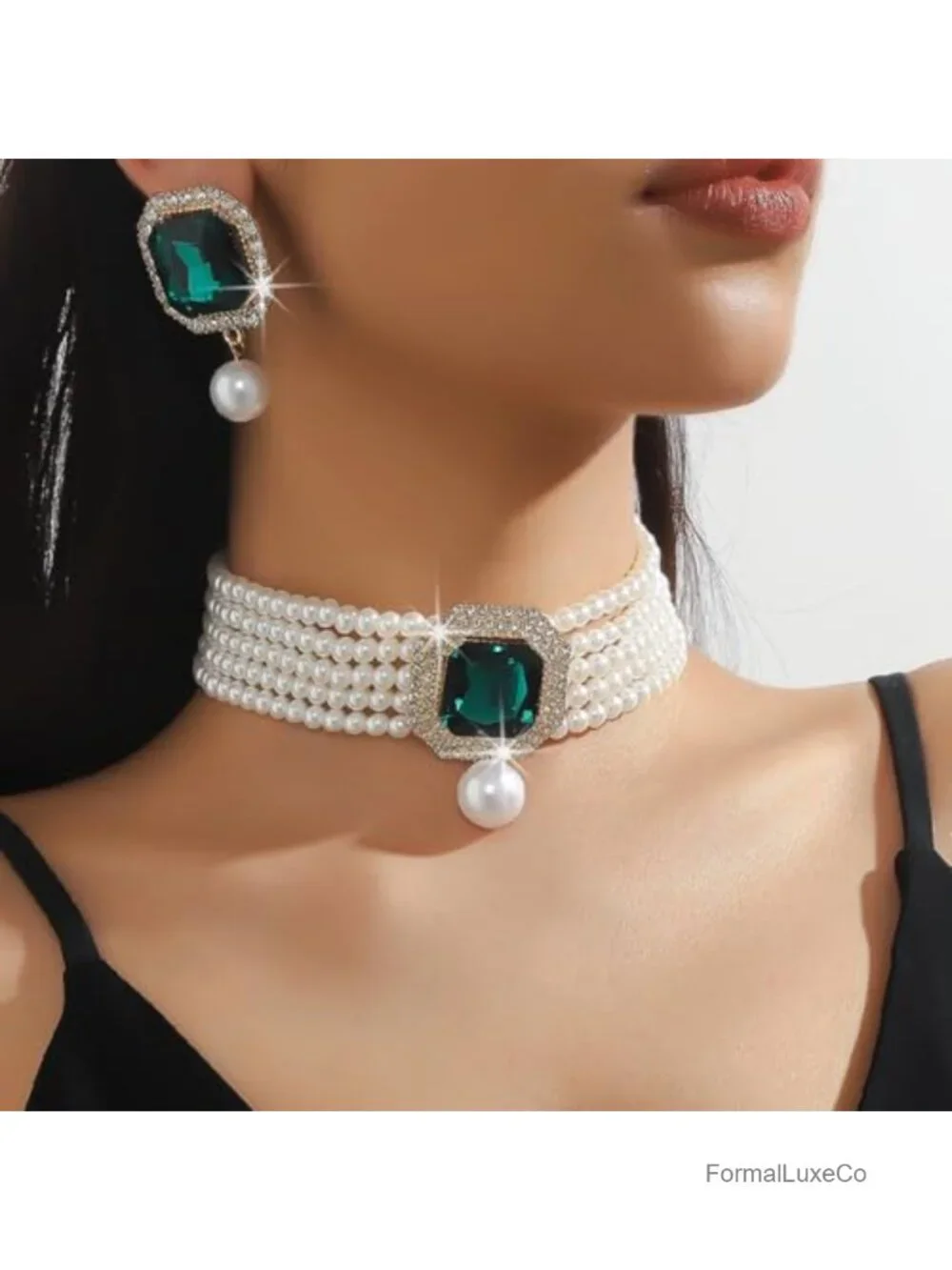 Simulated Pearl Choker Necklace and Earrings Set Rhinestone Crystal Gold-tone